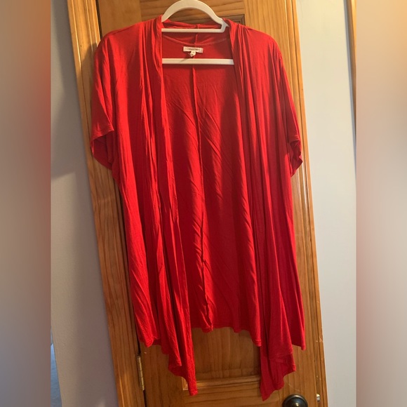 💖 NEW LOWER PRICE 💖~ 
Maurice’s Short Sleeve Cardigan - Picture 1 of 4